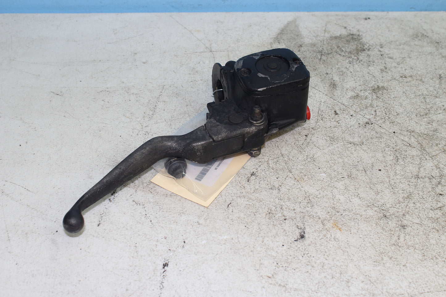 00-03 Harley Davidson Dyna Low Rider FXDL Front Brake Master Cylinder w/ Lever