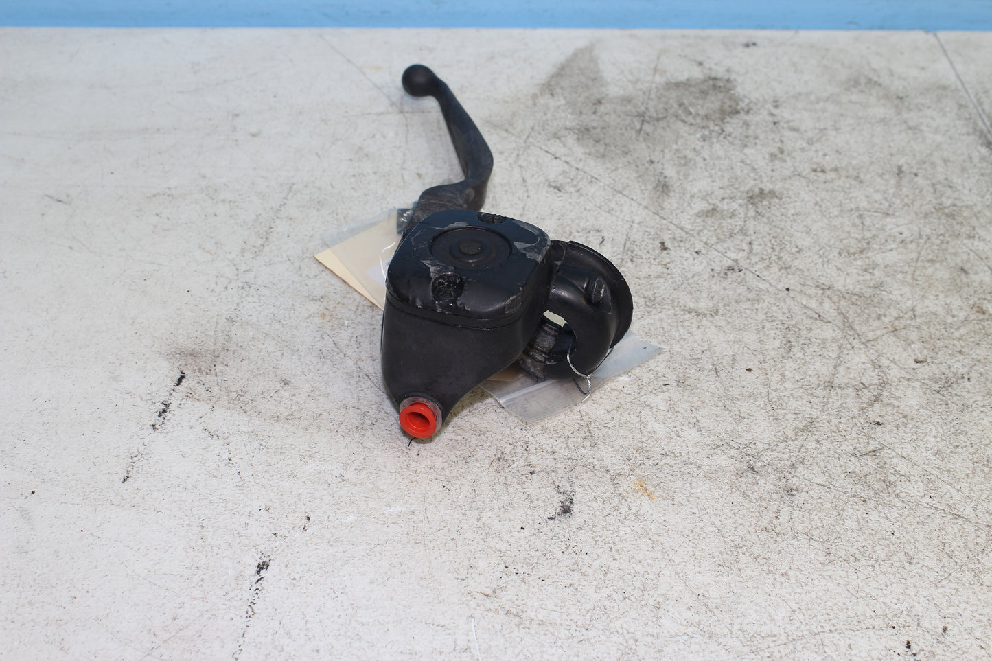 00-03 Harley Davidson Dyna Low Rider FXDL Front Brake Master Cylinder w/ Lever