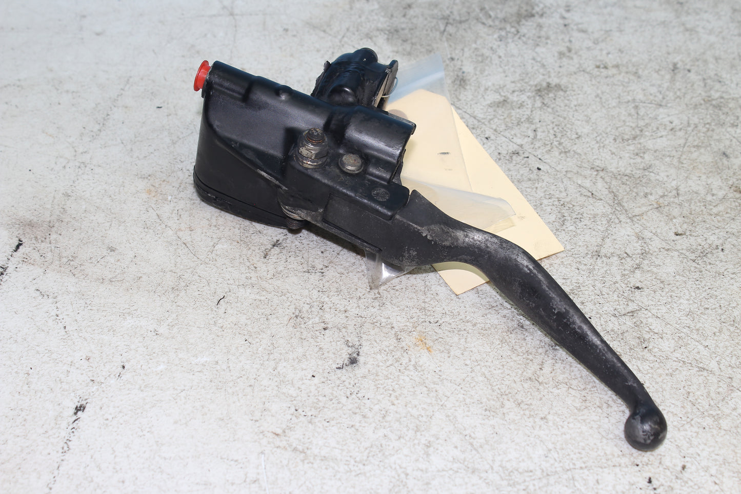 00-03 Harley Davidson Dyna Low Rider FXDL Front Brake Master Cylinder w/ Lever