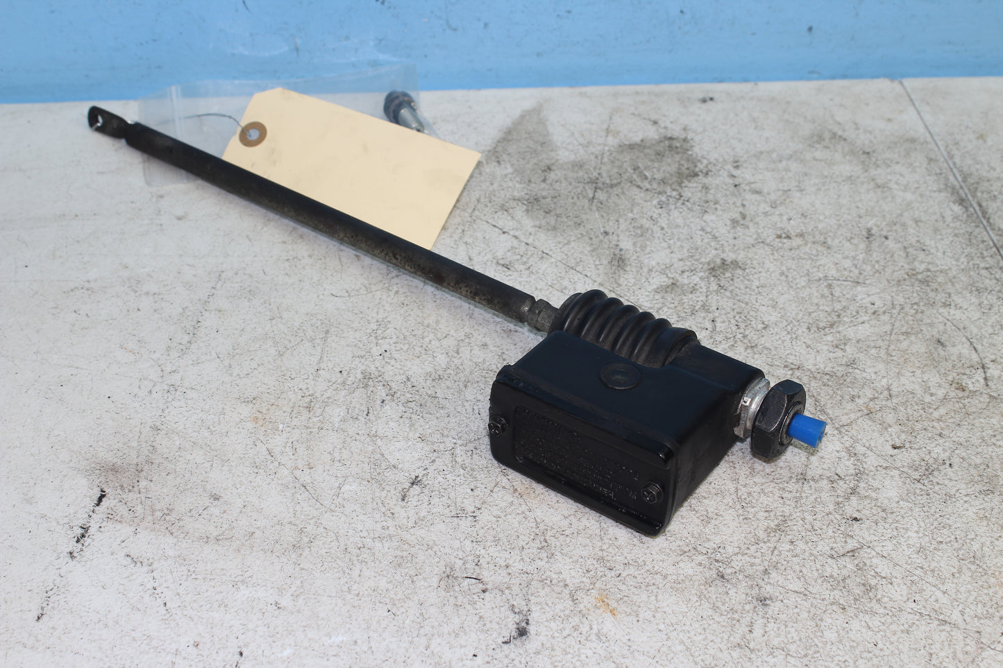 00-03 Harley Davidson Dyna Low Rider FXDL Rear Brake Master Cylinder Assembly