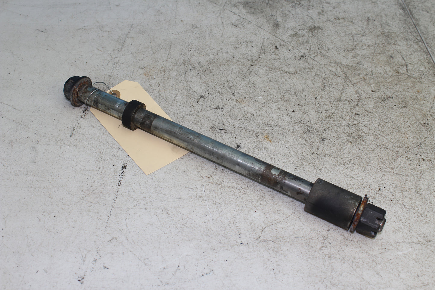 2000-2003 Harley Davidson Dyna Low Rider FXDL Rear 3/4" Axle Assembly 41114-90