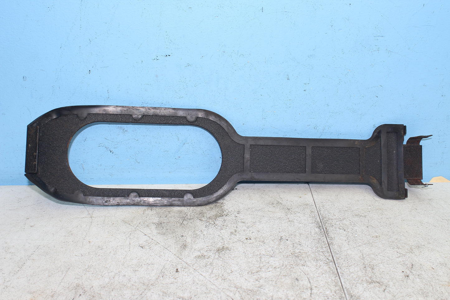 2000-2003 Harley Davidson Dyna Low Rider FXDL OEM Console Trim 61244-02