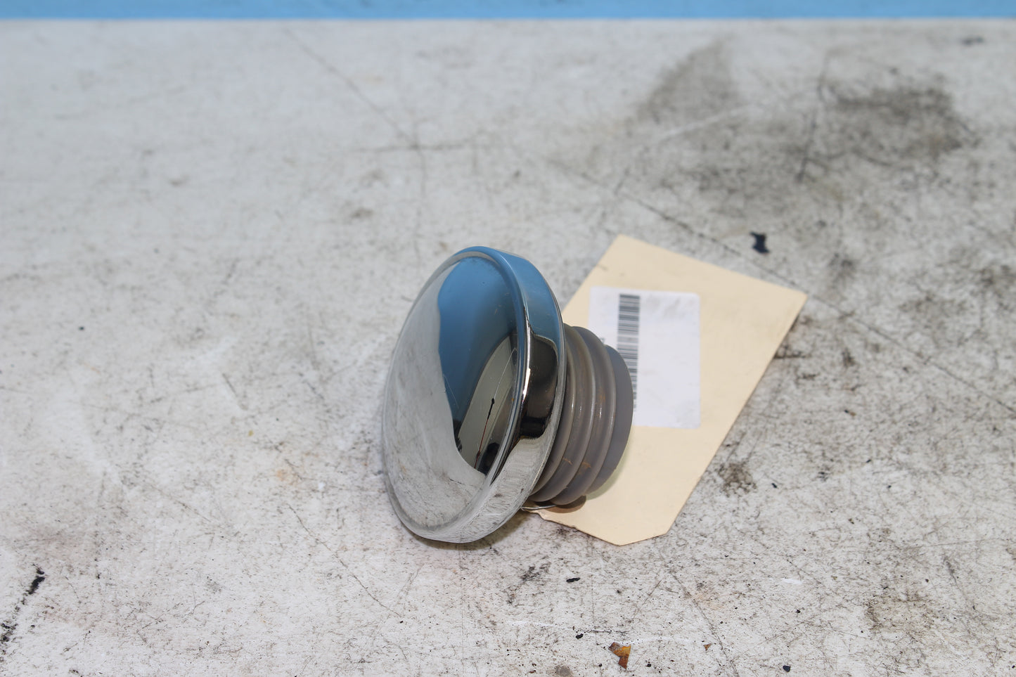 2000-2003 Harley Davidson Dyna Low Rider FXDL OEM Fuel Gas Cap 61272-92F