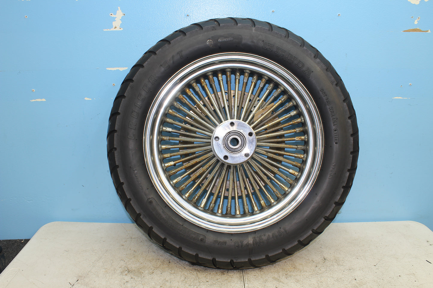 2000-2003 Harley Davidson Dyna OEM Rear Wheel w/ Rotor 40975-05A 41797-00