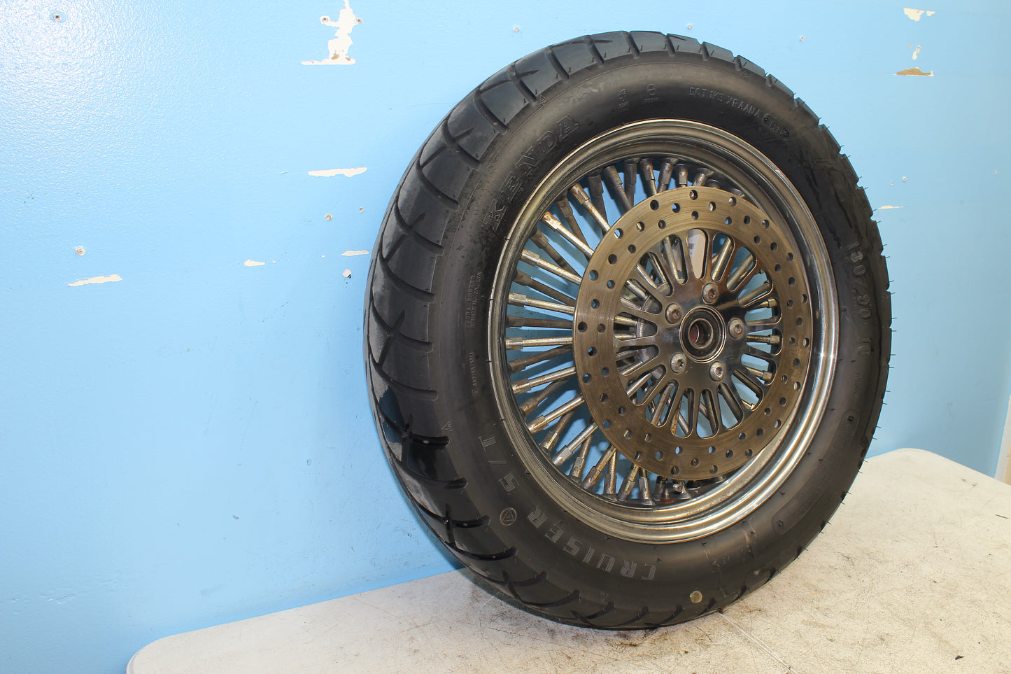 2000-2003 Harley Davidson Dyna OEM Rear Wheel w/ Rotor 40975-05A 41797-00