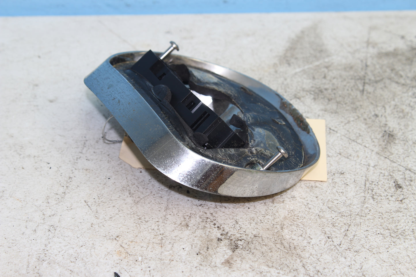 00-03 Harley Davidson Dyna Low Rider FXDL OEM Tail Light Base Plate 68066-99A