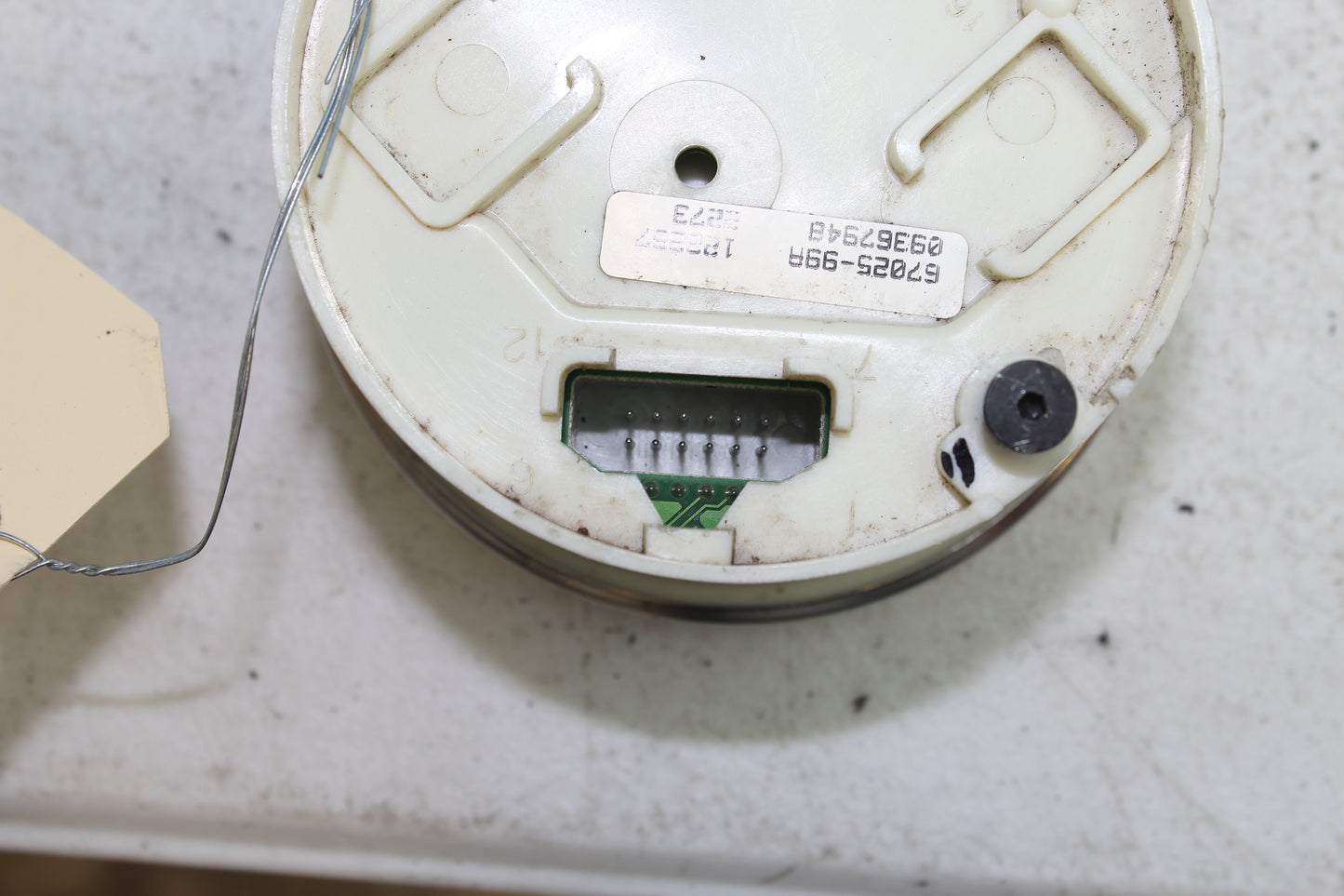00-03 Harley Davidson Dyna Low Rider FXDL Speedometer MPH 67025-99A *PARTS ONLY*