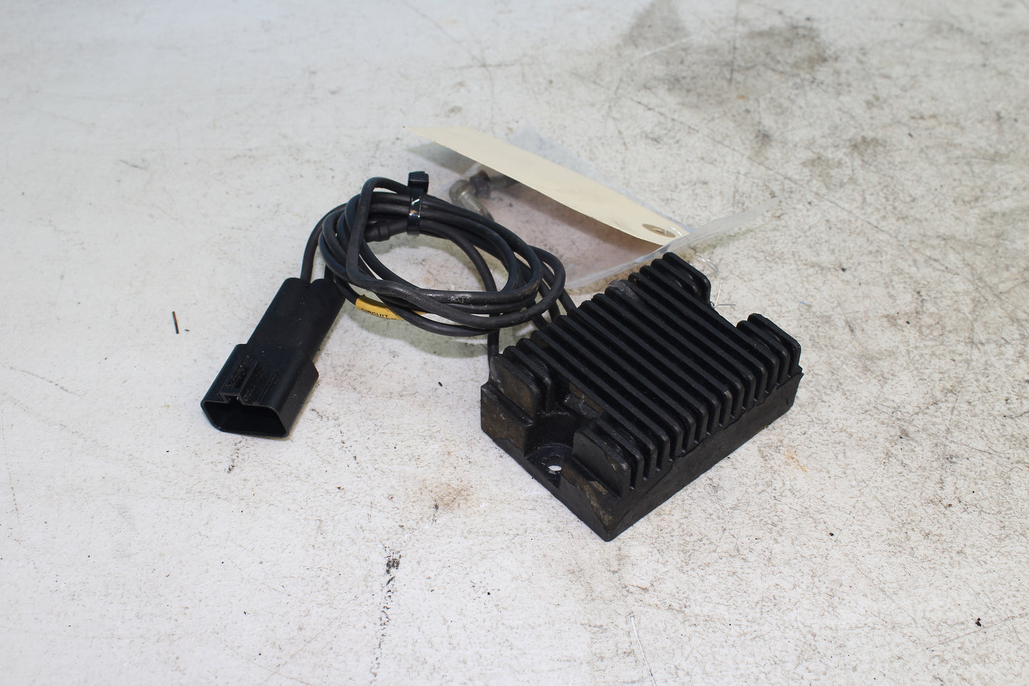 00-03 Harley Davidson Dyna Low Rider OEM Voltage Regulator Rectifier 74518-99A