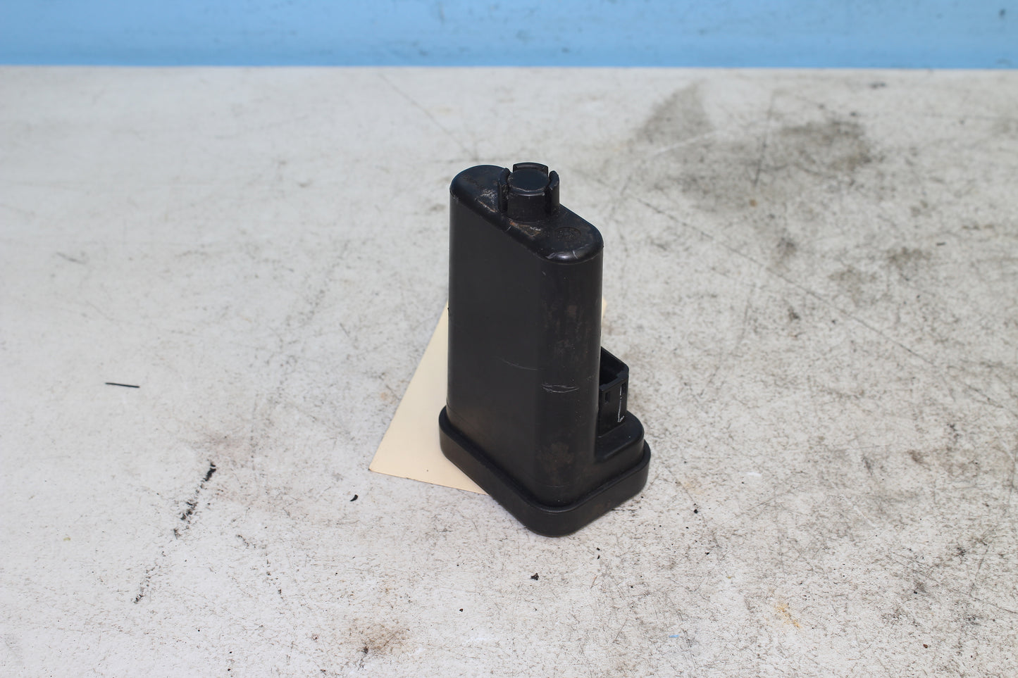 00-03 Harley Davidson Dyna Low Rider Turn Signal Security Module TSSM 68922-00B