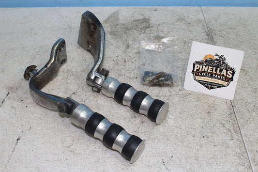 00-03 Harley Davidson Dyna Low Rider FXDL Driver Footpeg Mounting Assembly