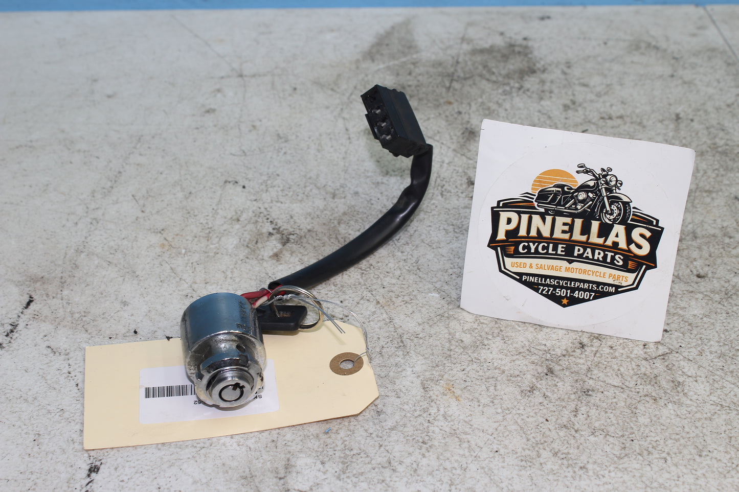 00-03 Harley Davidson Dyna Low Rider FXDL OEM Ignition Cylinder w/ Key 71705-97