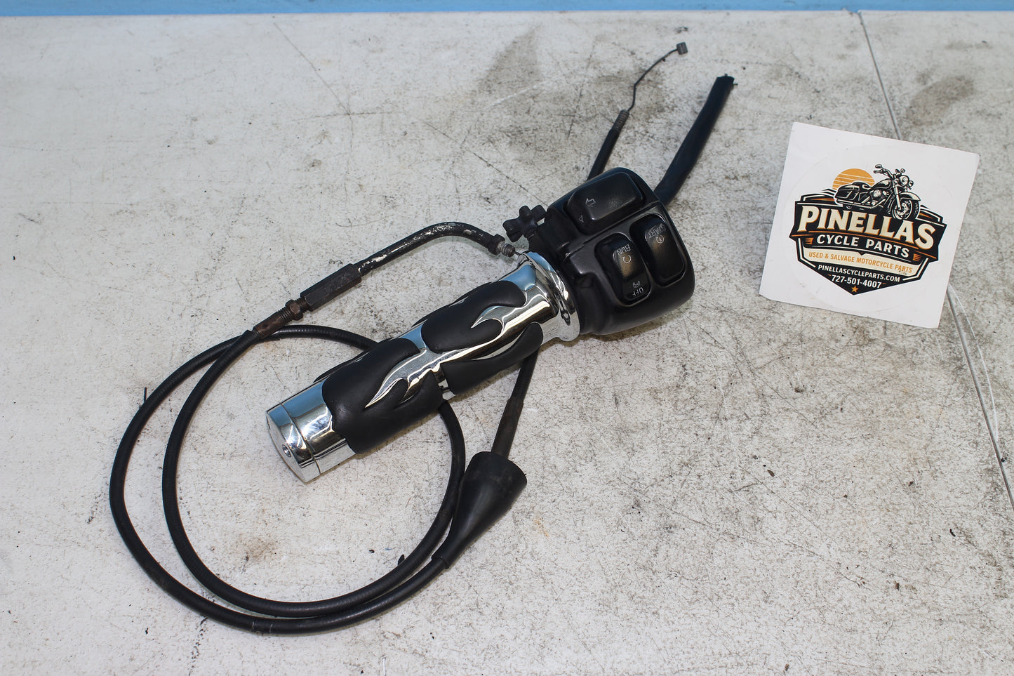 00-03 Harley Davidson Dyna Low Rider Right Hand Controls w/ Throttle *CUT WIRES*