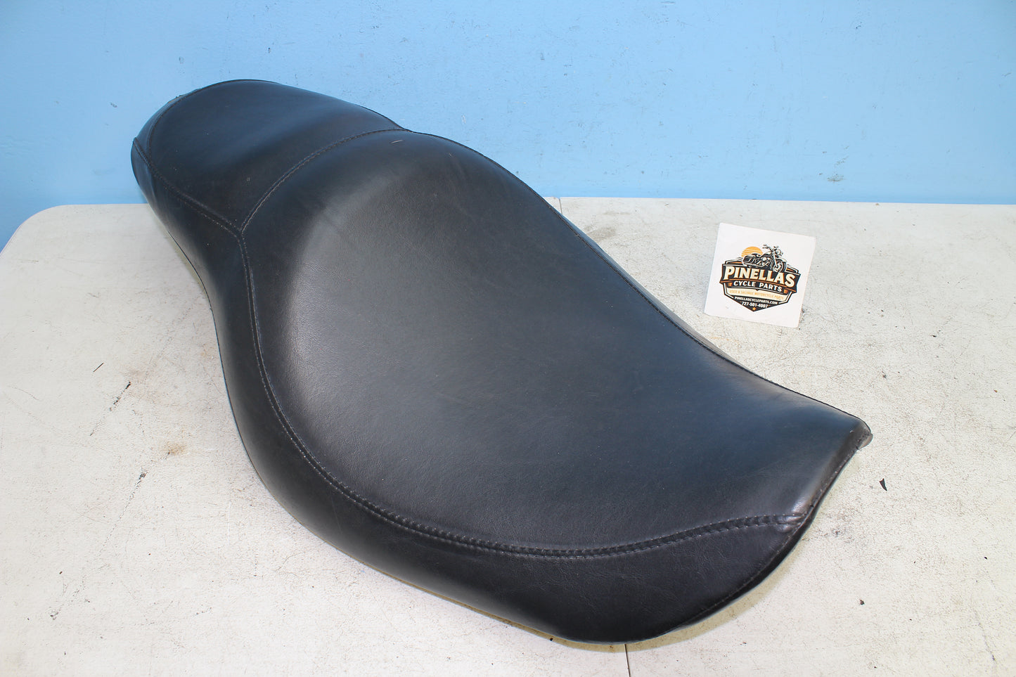2000-2003 Harley Davidson Dyna Low Rider FXDL OEM 2-up Seat 52174-01