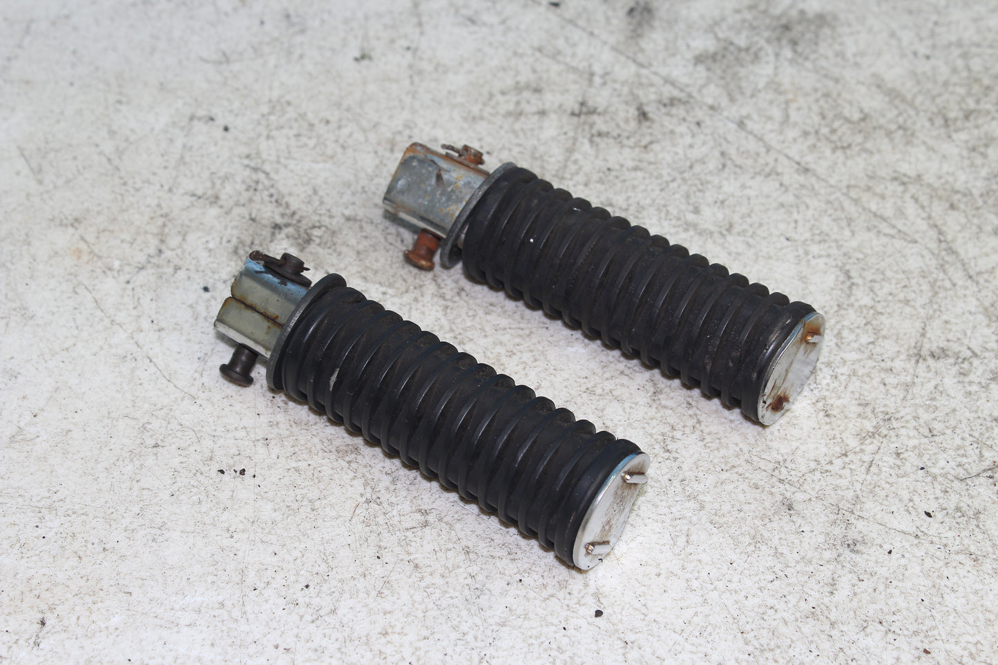 2001-2007 Honda Shadow Spirit VT750DC Rear Passenger Foot Pegs