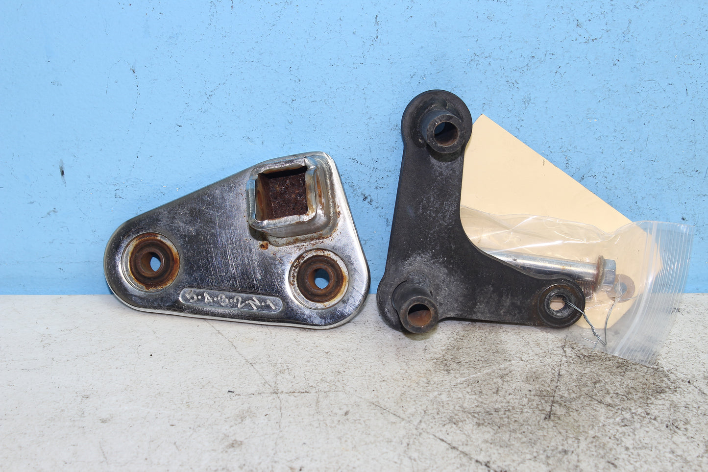 2001-2007 Honda Shadow Spirit VT750DC Left Foot Peg Shifter Pedal Bracket