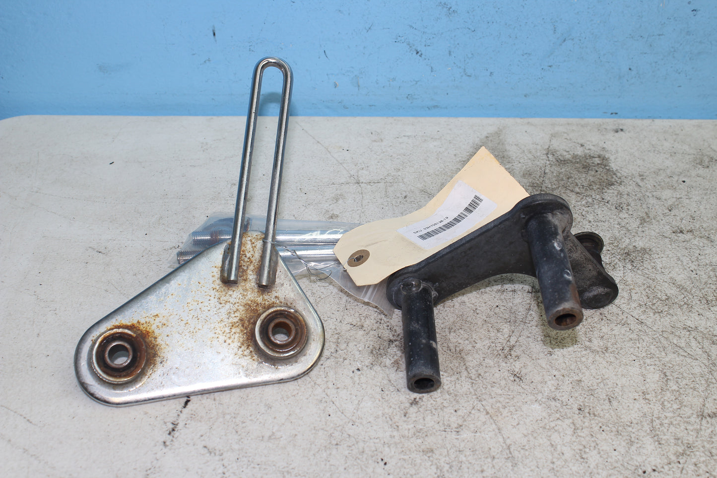 2001-2007 Honda Shadow Spirit VT750DC Right Foot Peg Brake Pedal Bracket
