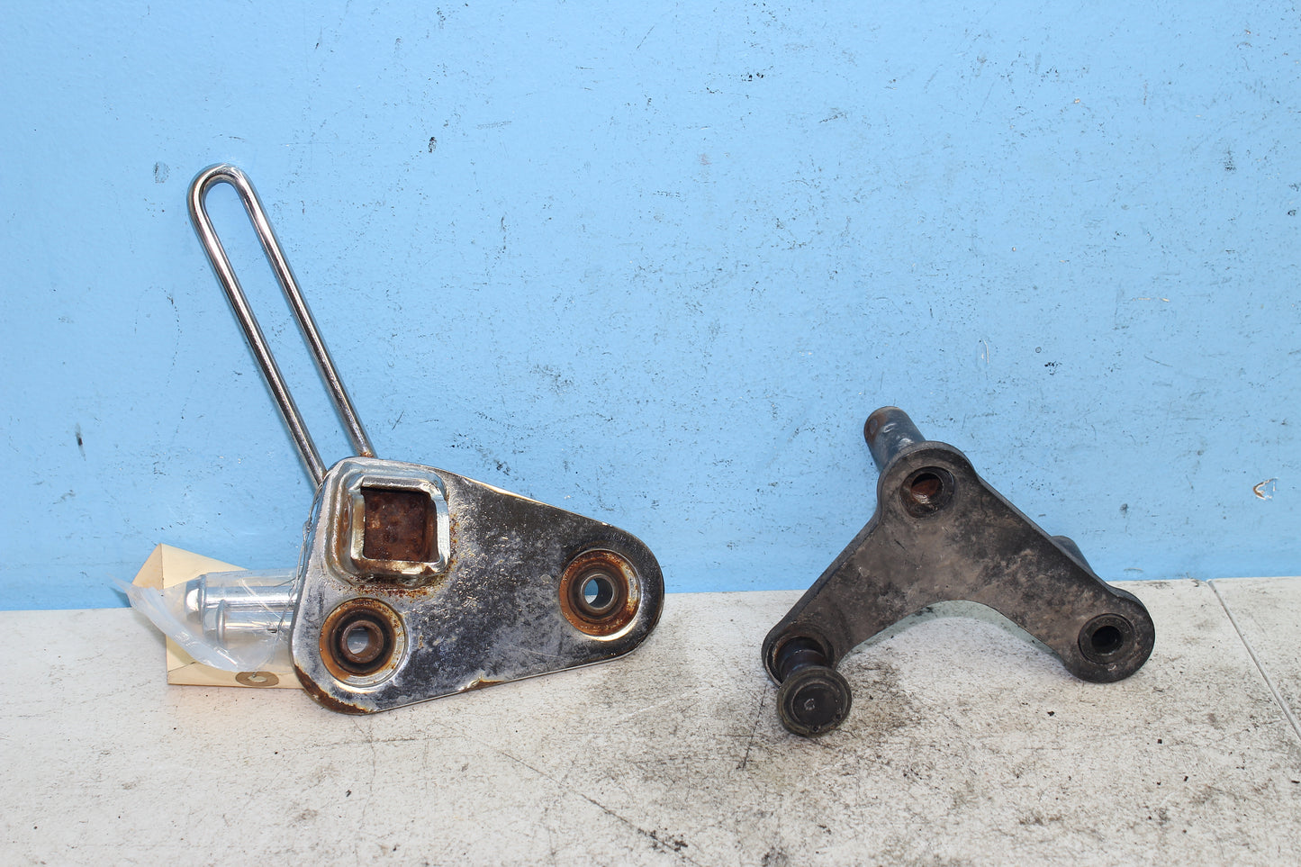 2001-2007 Honda Shadow Spirit VT750DC Right Foot Peg Brake Pedal Bracket