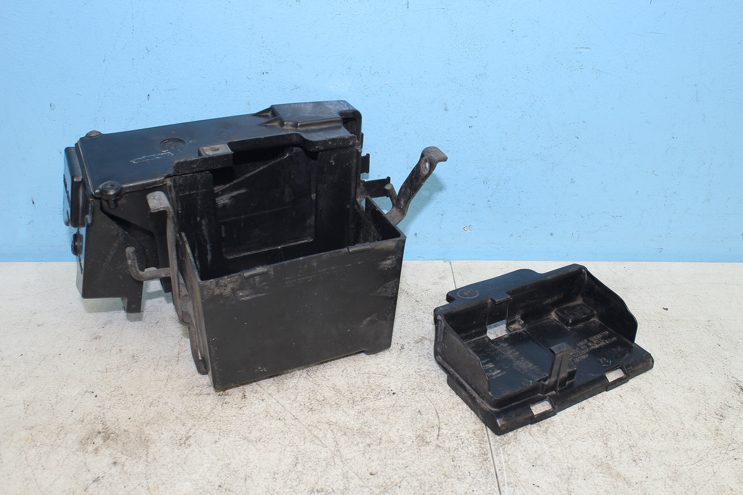 2001-2007 Honda Shadow Spirit VT750DC Battery Box Tray / Tool Holder