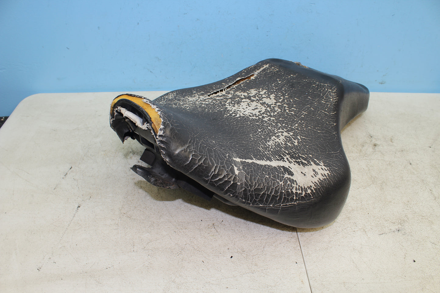 2001-2007 Honda Shadow Spirit VT750DC Seat 77200-MCR-D00