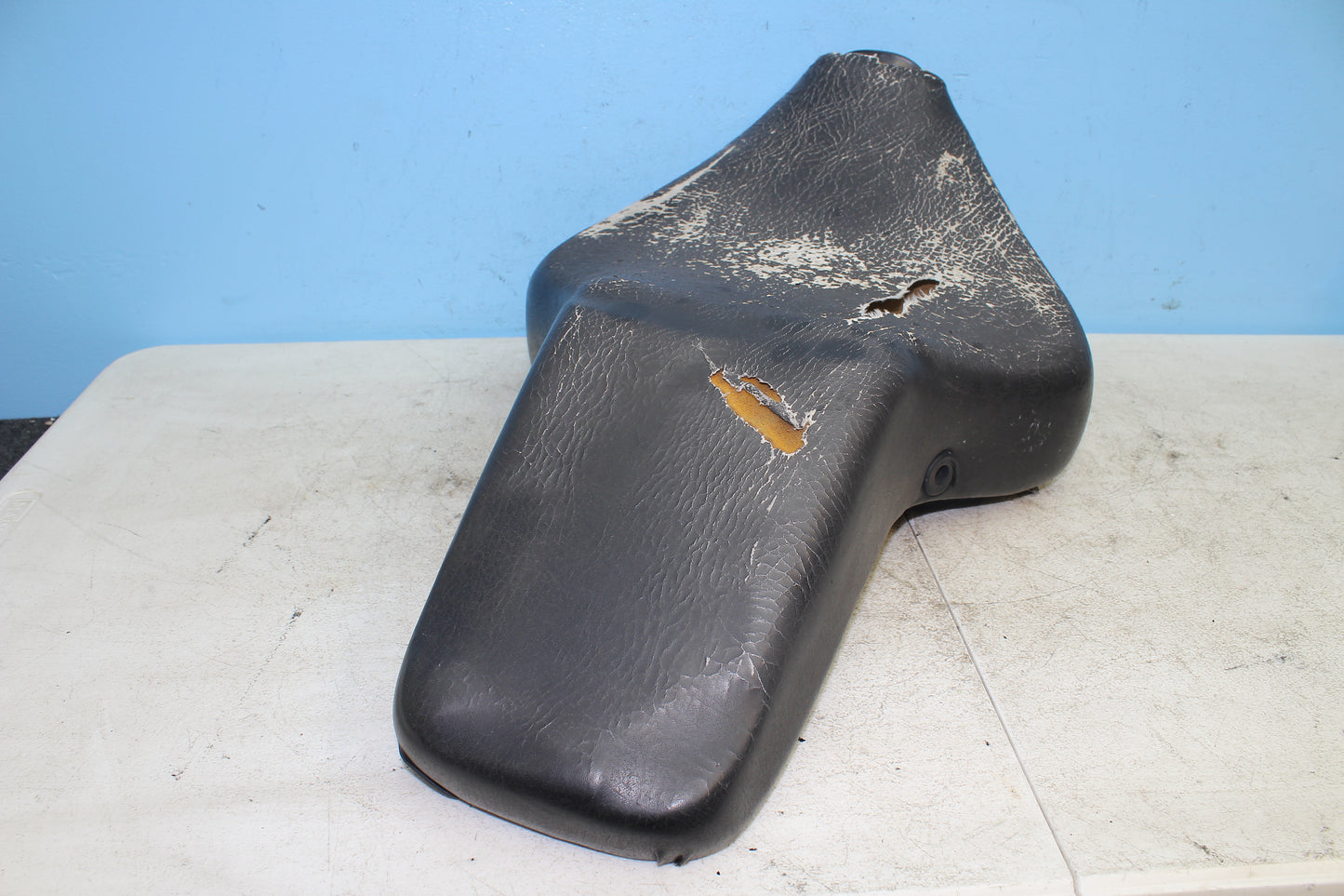 2001-2007 Honda Shadow Spirit VT750DC Seat 77200-MCR-D00