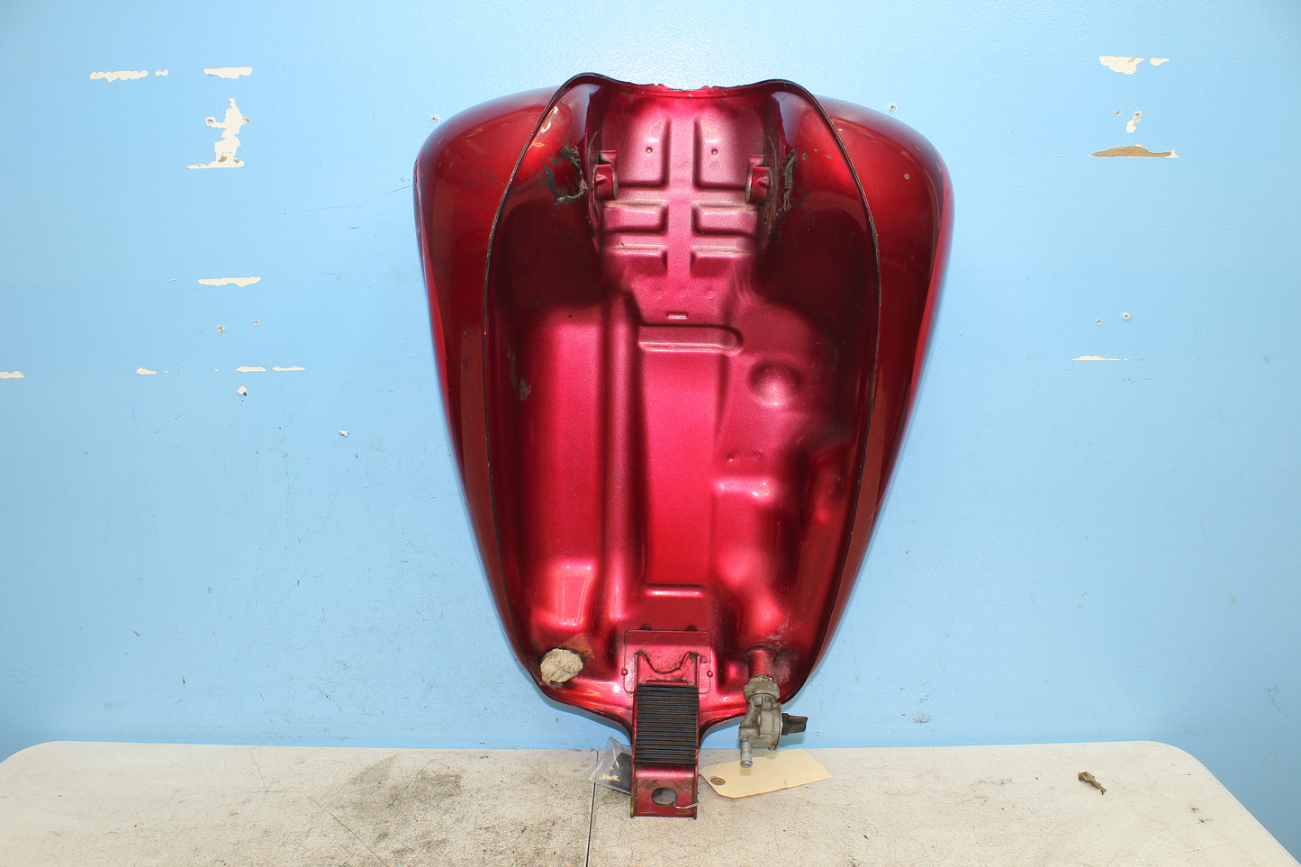 2001-2007 Honda Shadow Spirit VT750DC Gas Tank *DMG* 17520-MCR-A20ZA