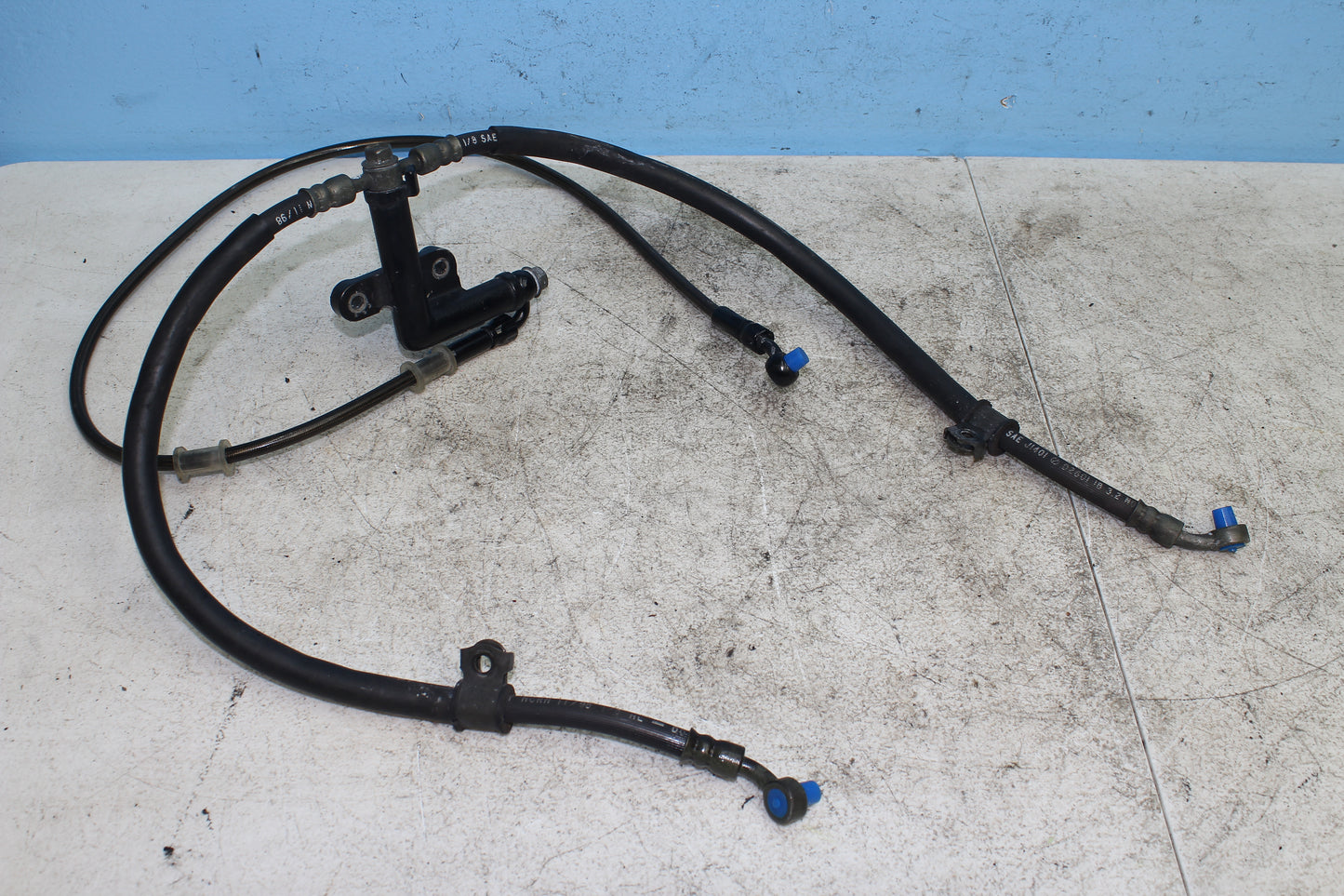 99-03 Yamaha Road Star Silverado XV1600 Front Brake Line Hose w/ Extended Upper