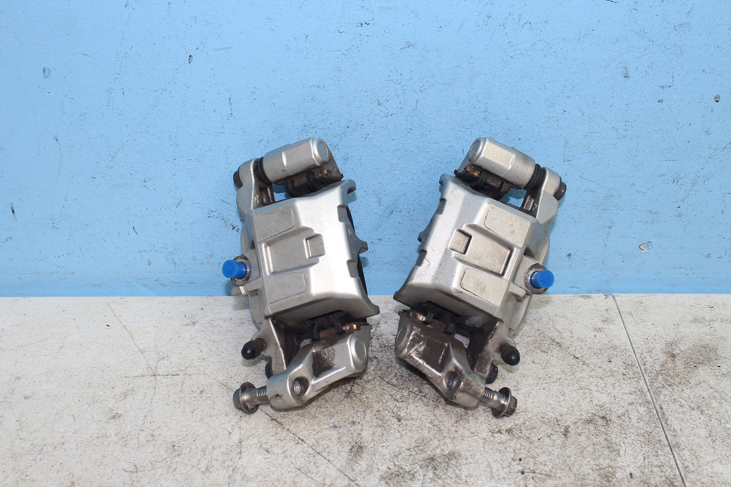 1999-2003 Yamaha Road Star Silverado XV1600 OEM Front Brake Calipers (Pair)