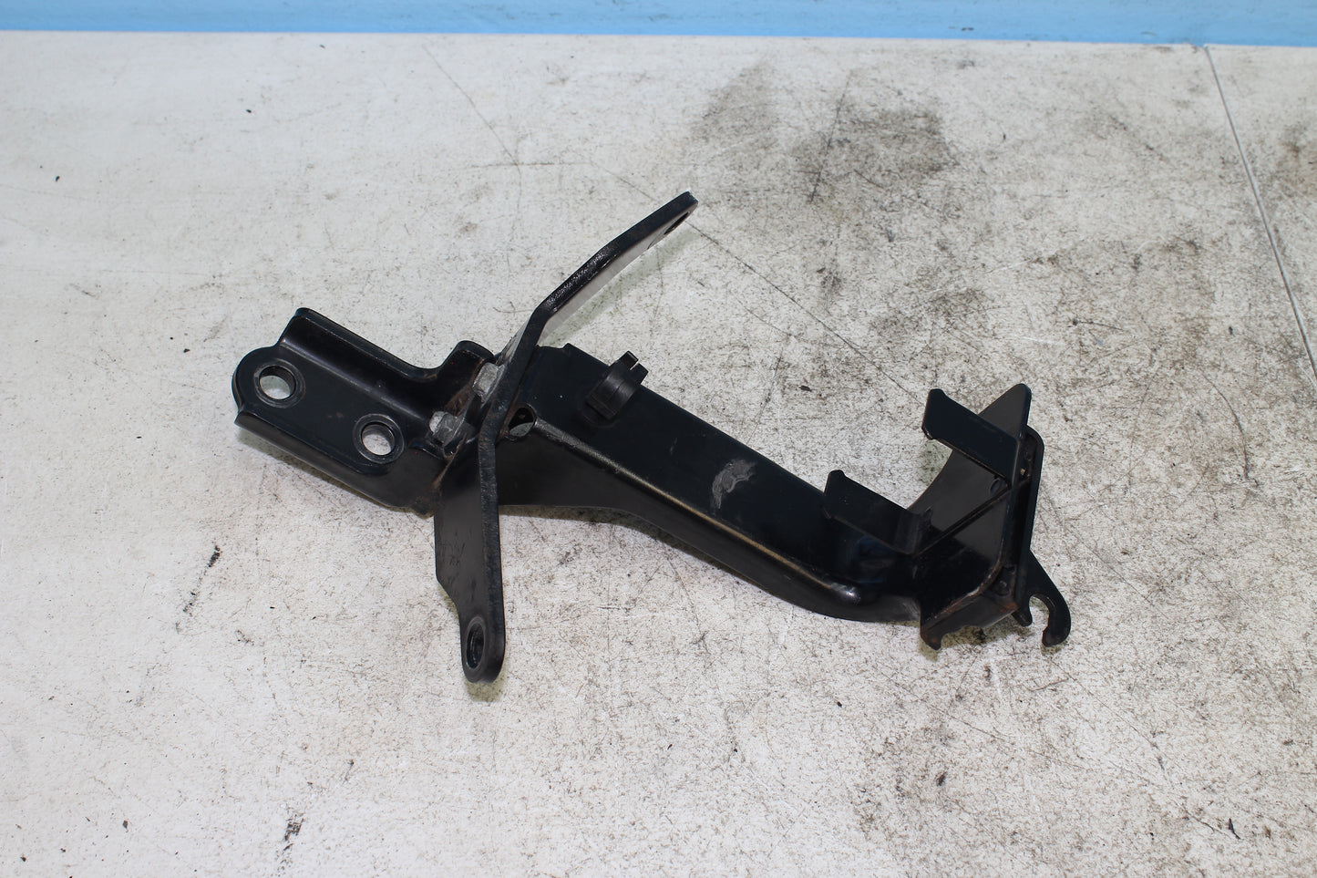 99-03 Yamaha Road Star Silverado XV1600 OEM Engine Motor Mount Bracket Hardware