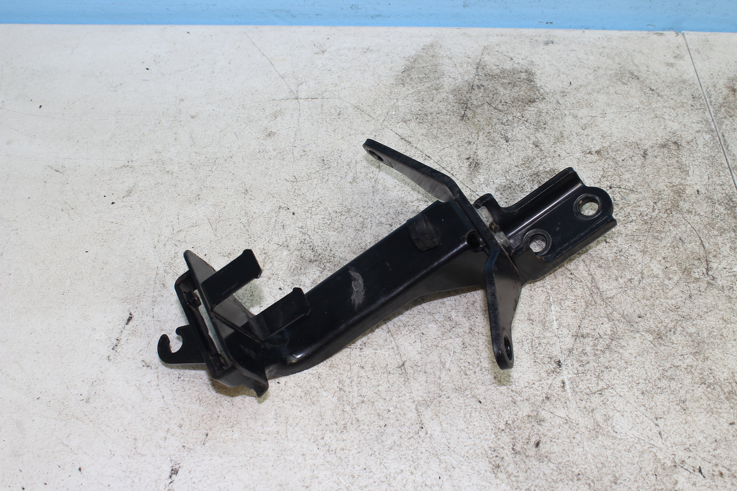 99-03 Yamaha Road Star Silverado XV1600 OEM Engine Motor Mount Bracket Hardware
