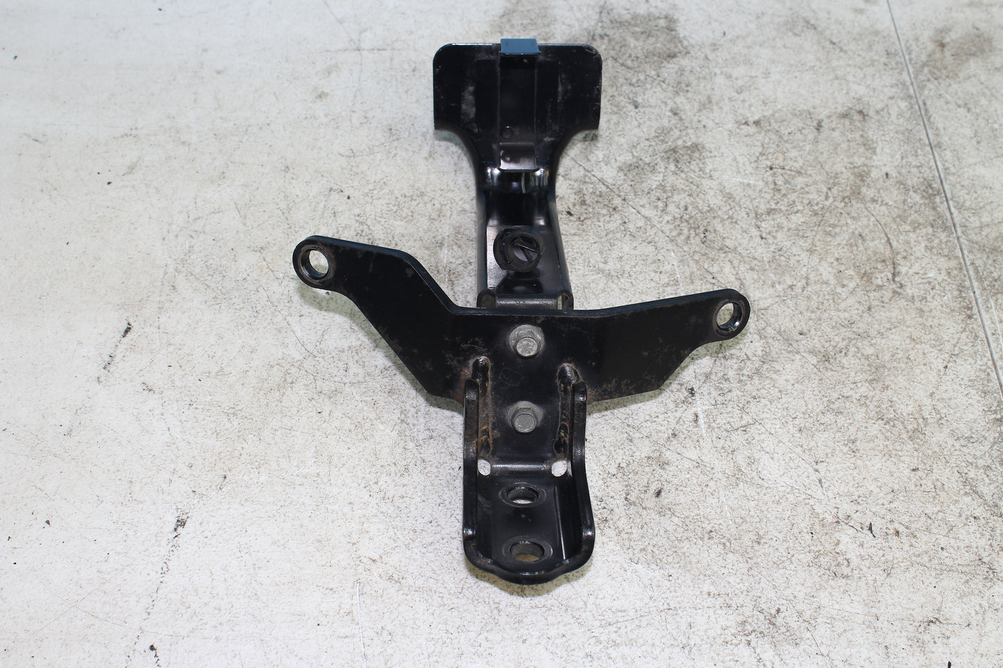 99-03 Yamaha Road Star Silverado XV1600 OEM Engine Motor Mount Bracket Hardware