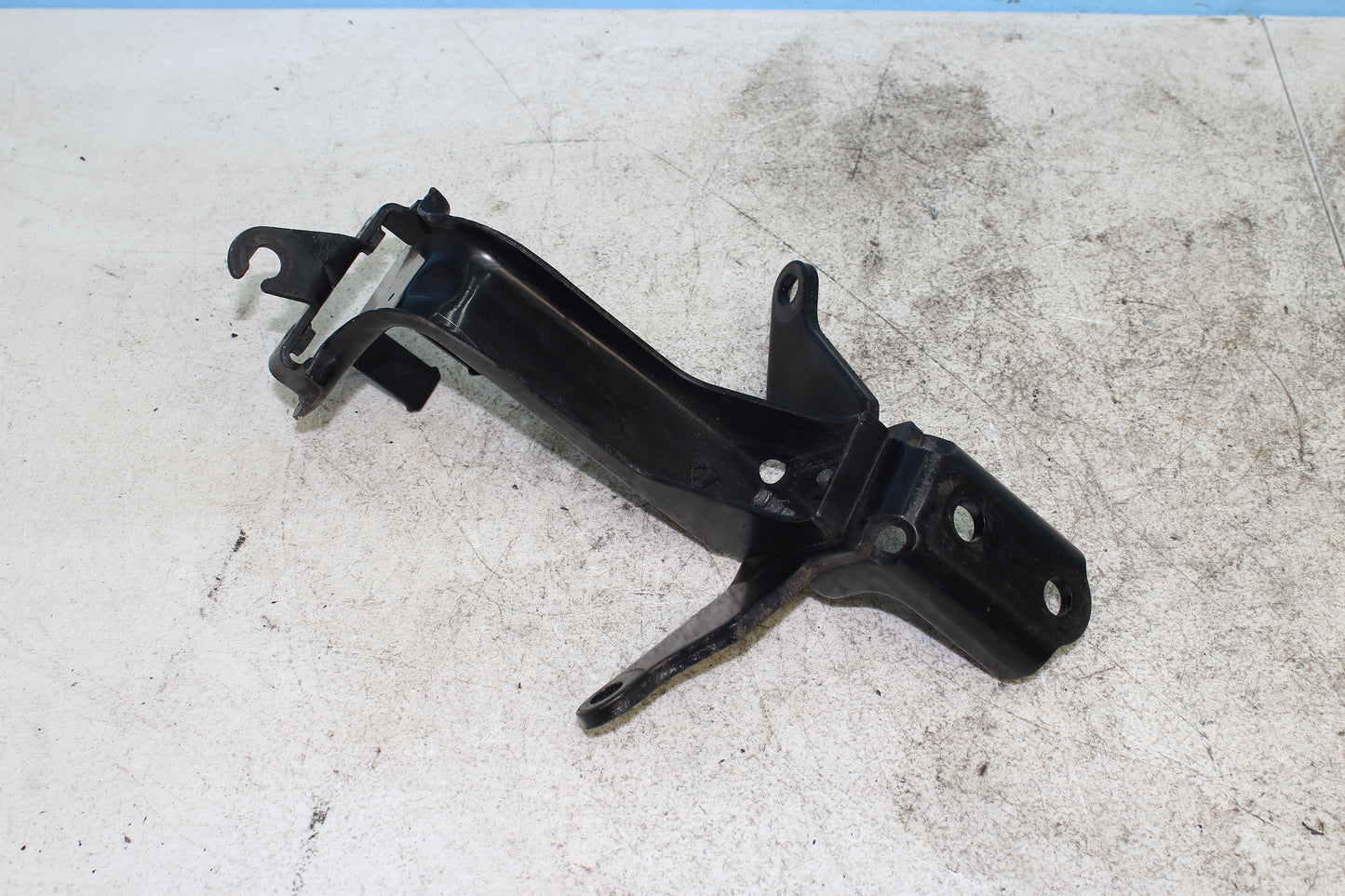 99-03 Yamaha Road Star Silverado XV1600 OEM Engine Motor Mount Bracket Hardware