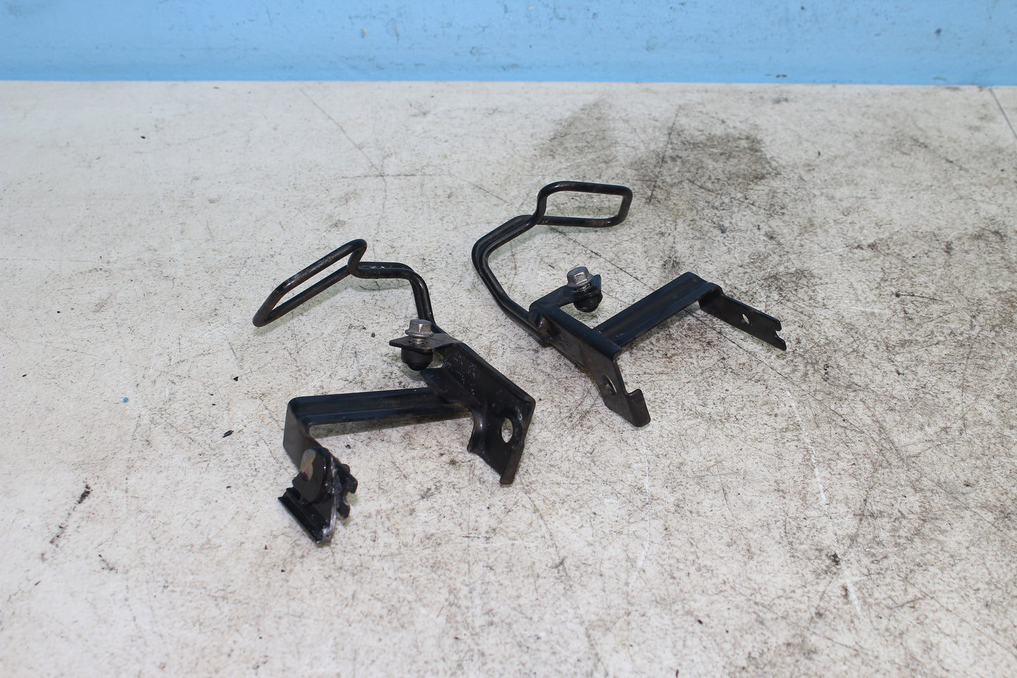 99-03 Yamaha Road Star Silverado XV1600 OEM Front Brake Hose & Reflectors Holder