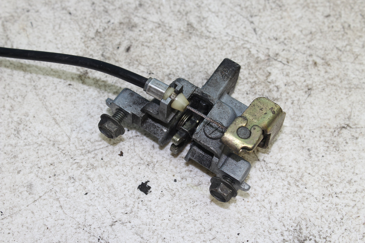 99-03 Yamaha Road Star Silverado XV1600 OEM Ignition Seat Latch Gas Cap w/ Key