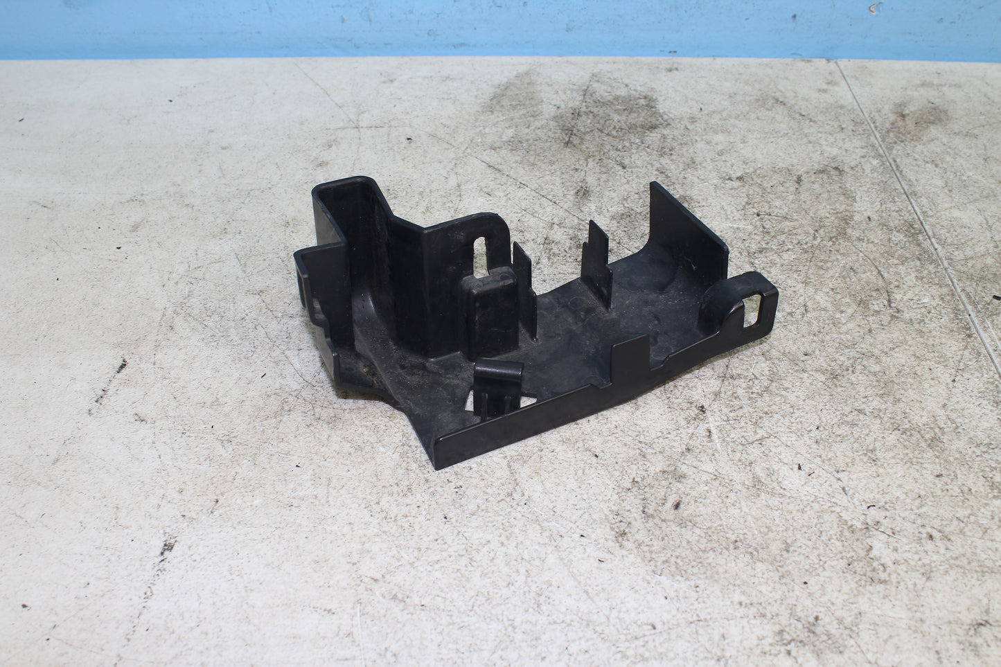1999-2003 Yamaha Road Star Silverado XV1600 OEM Battery Box w/ Fuse Relay Holder