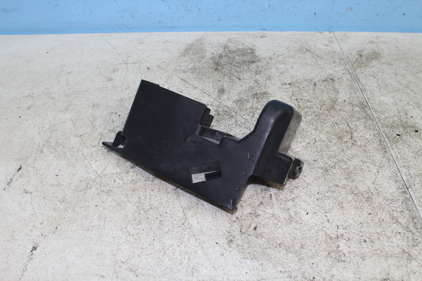 1999-2003 Yamaha Road Star Silverado XV1600 OEM Battery Box w/ Fuse Relay Holder