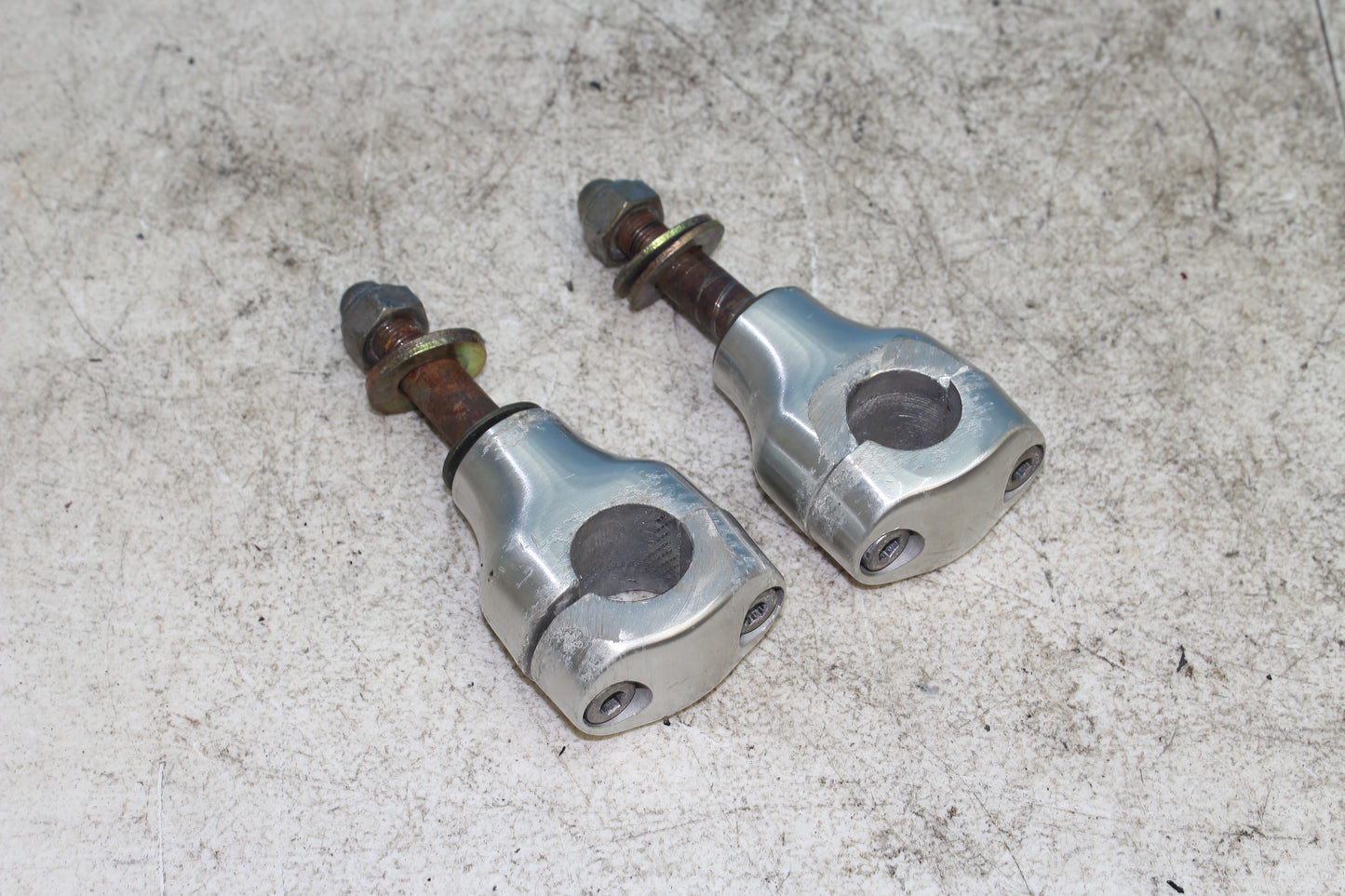 1999-2003 Yamaha Road Star Silverado XV1600 OEM Bar Risers