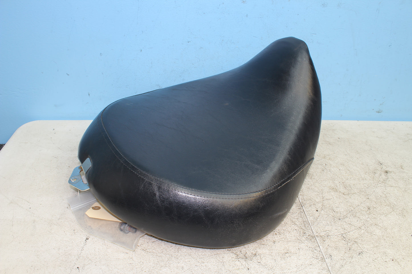 98-03 Honda Shadow VT750 ACE Deluxe OEM Front Rider Seat 77200-MBA-661