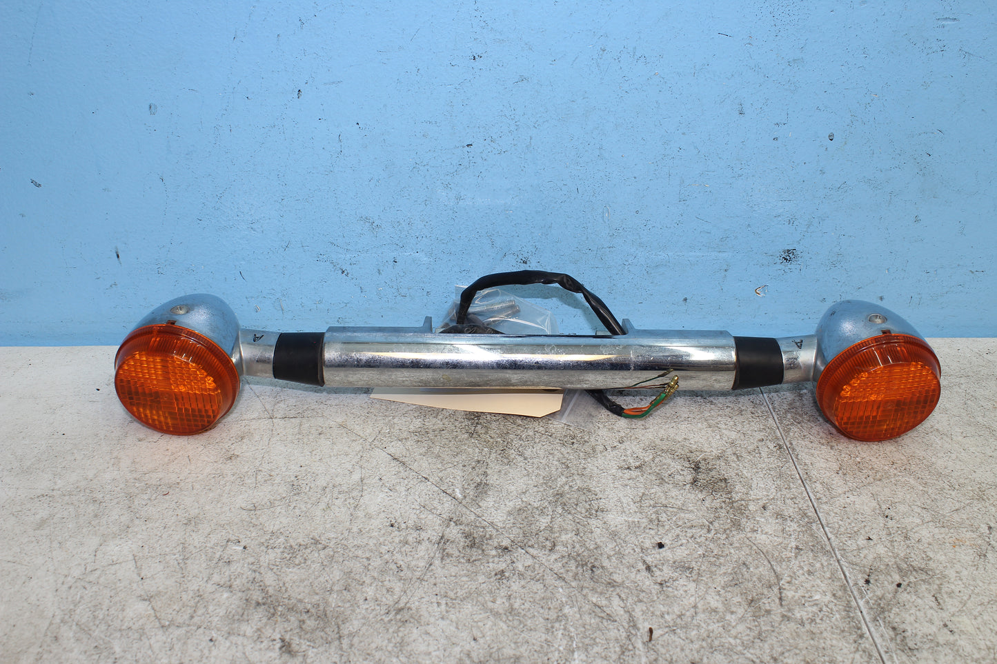 98-03 Honda Shadow VT750 ACE Deluxe OEM Front Turn Signal Assembly