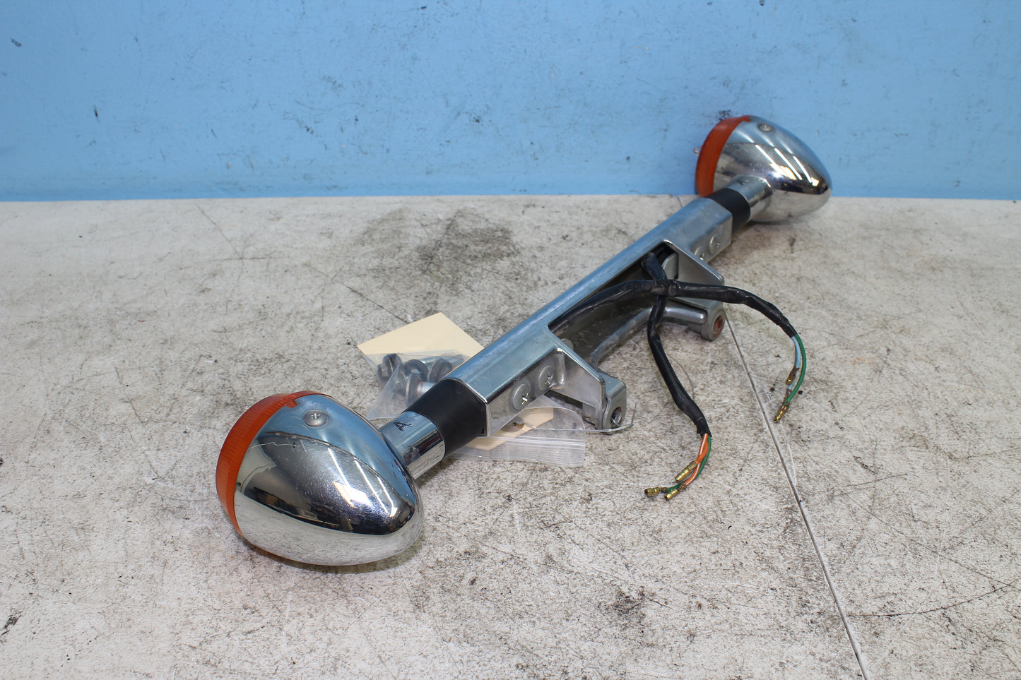 98-03 Honda Shadow VT750 ACE Deluxe OEM Front Turn Signal Assembly