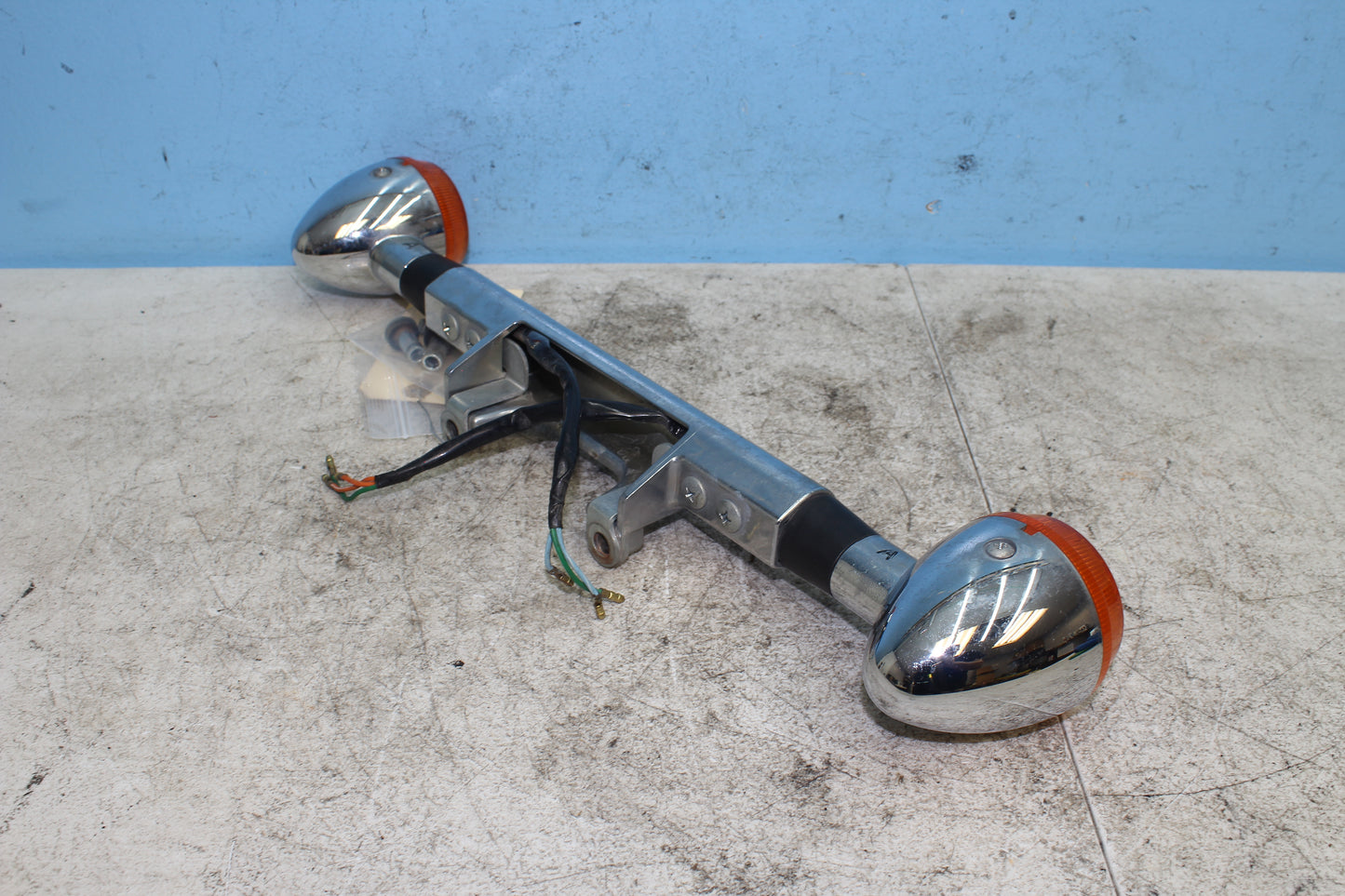 98-03 Honda Shadow VT750 ACE Deluxe OEM Front Turn Signal Assembly