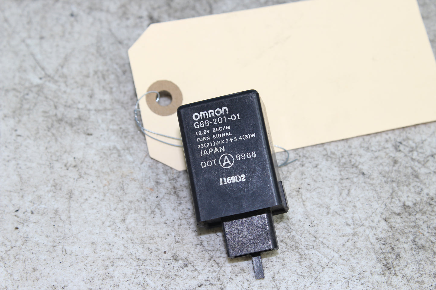 98-03 Honda Shadow VT750 ACE Deluxe OEM Turn Signal Flasher Relay G8B-201-01