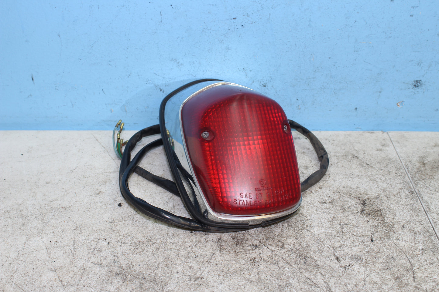 98-03 Honda Shadow VT750 ACE Deluxe OEM Rear Brake Tail Light 33701-MBA-671