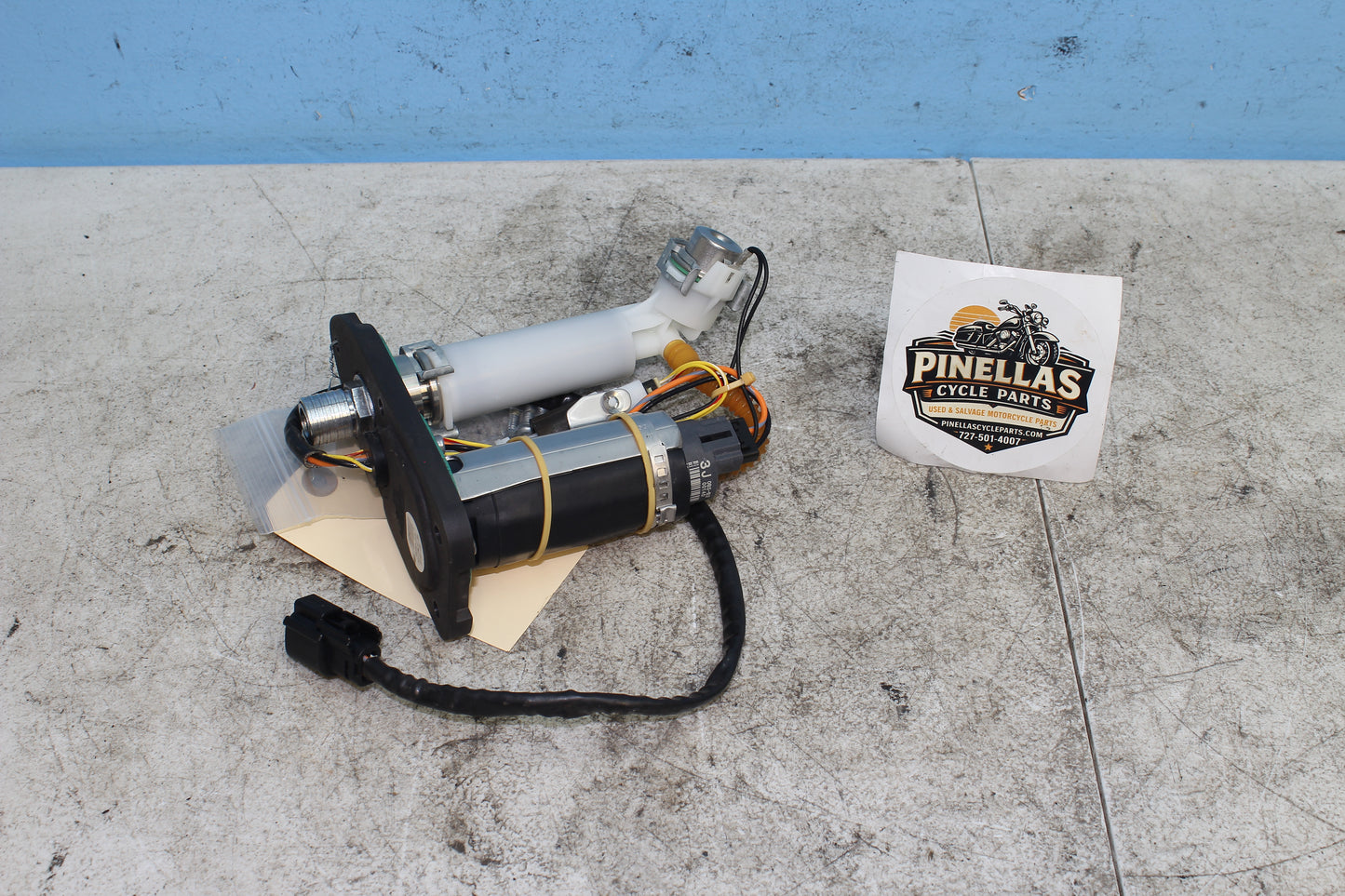 2014-2022 Harley Davidson Sportster 883 OEM Fuel Pump 75268-07F