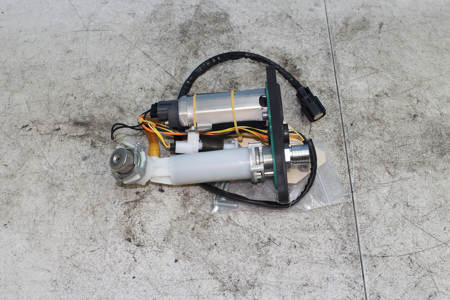 2014-2022 Harley Davidson Sportster 883 OEM Fuel Pump 75268-07F