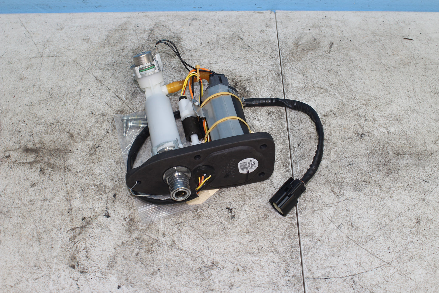 2014-2022 Harley Davidson Sportster 883 OEM Fuel Pump 75268-07F