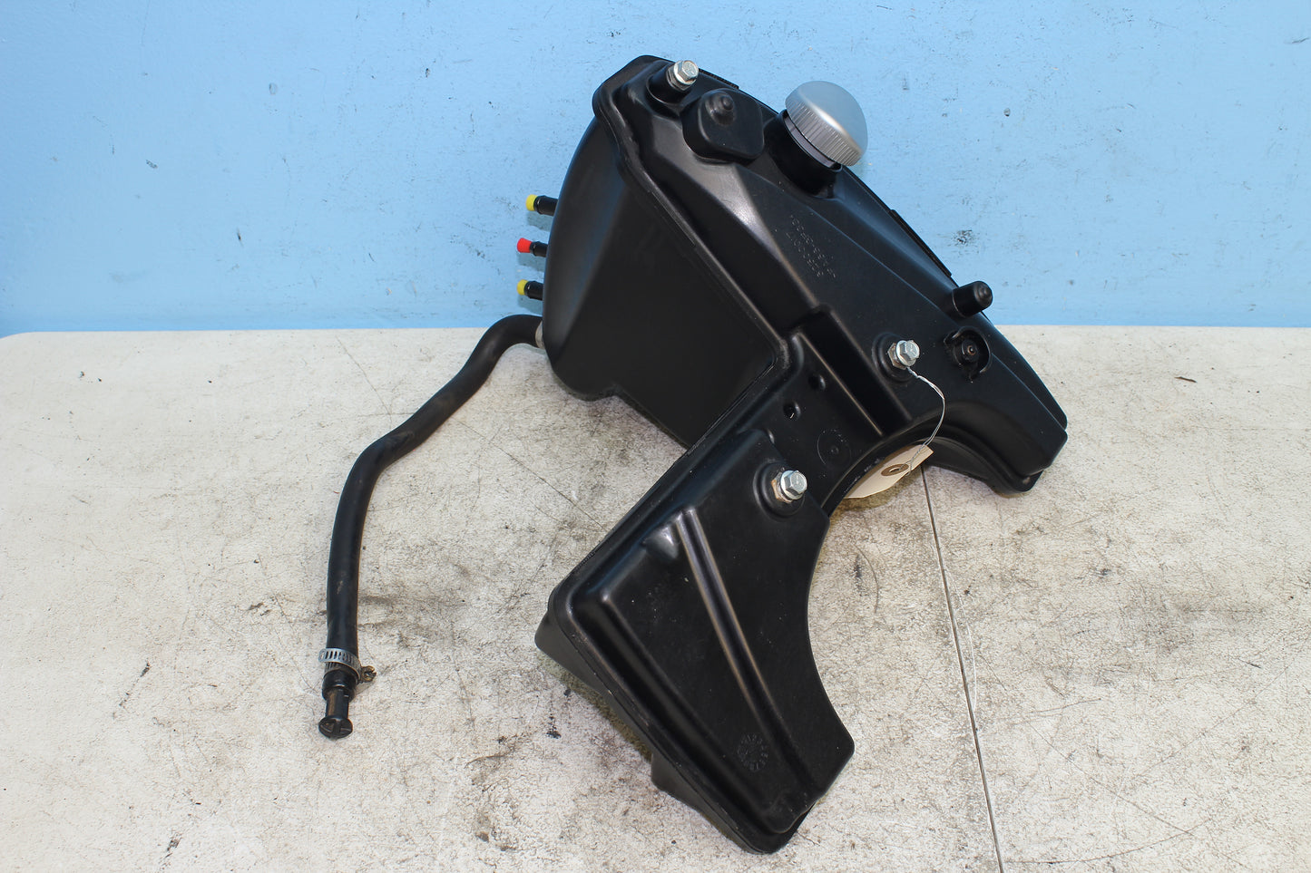2014-2022 Harley Davidson Sportster 883 OEM Oil Tank 62500017