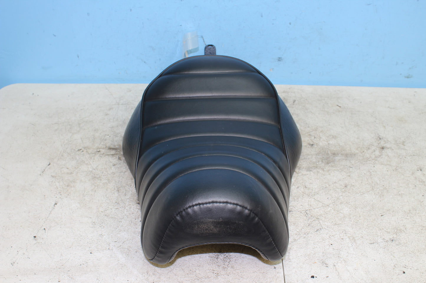 2014-2022 Harley Davidson Sportster 883 OEM Seat 52000189