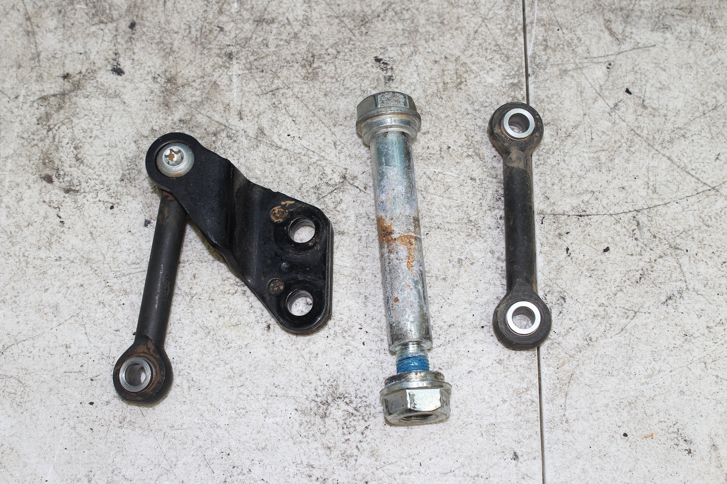 2014-2022 Harley Davidson Sportster 883 OEM Engine Motor Mount Bracket Bolt