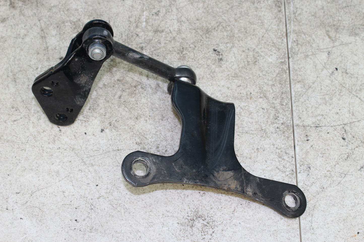 2014-2022 Harley Davidson Sportster 883 OEM Engine Motor Mount Bracket Bolt