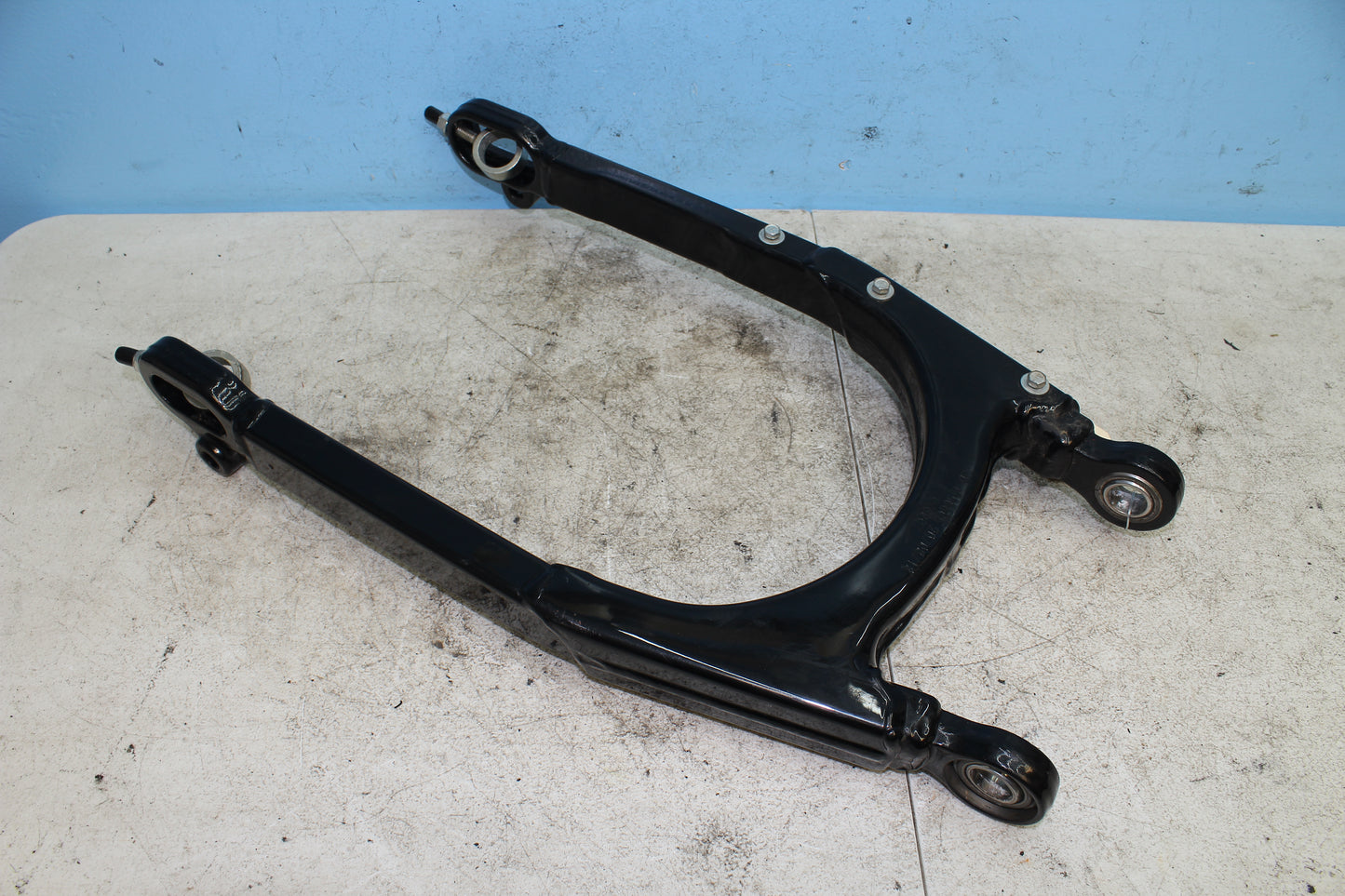2014-2022 Harley Davidson Sportster 883 OEM Swing Arm 47400134BHP